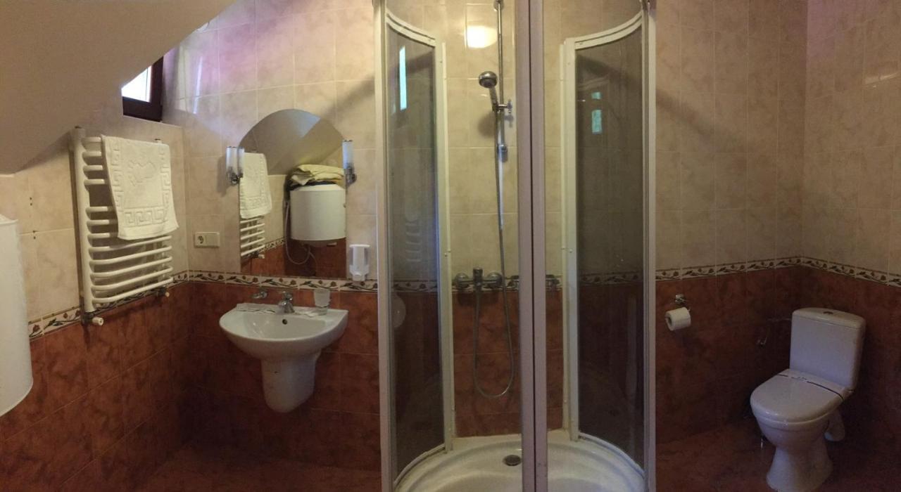 Hotel Sokolyne Gnizdo Korostov Exterior foto